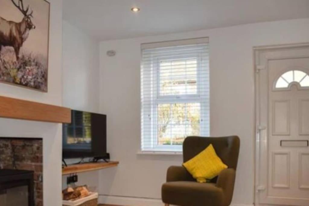 Beautiful Renovated Cottage In Mersham Ashford Kent Exterior photo