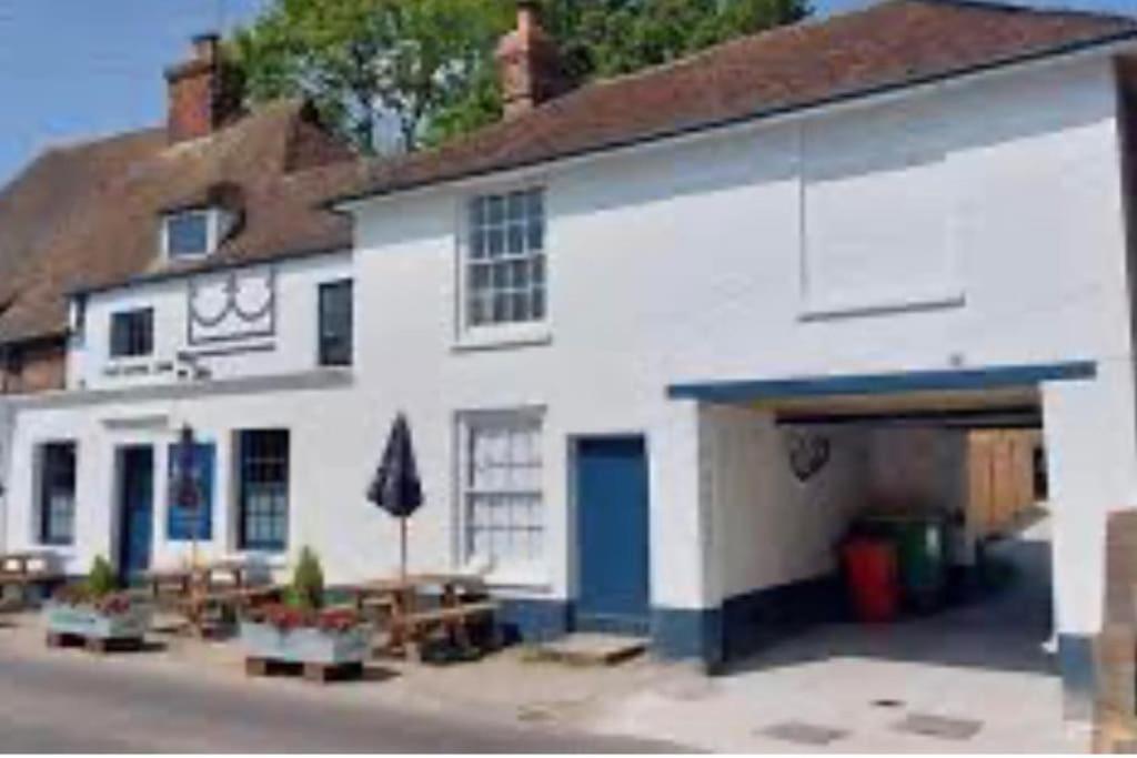 Beautiful Renovated Cottage In Mersham Ashford Kent Exterior photo